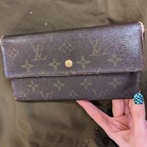 Louis Vuitton monogram wallet